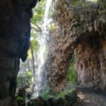 grotta con cascata